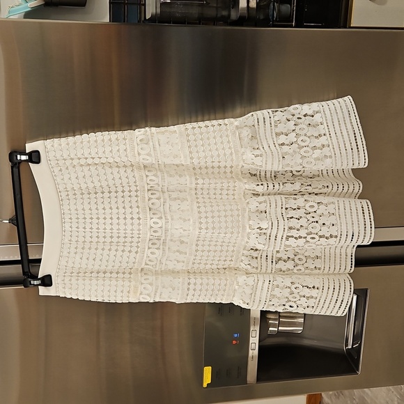 💕DIANE VON FURSTENBERG DVF💕 Tiana Lace Floral Skirt ~ White 2 NWT - Picture 11 of 16